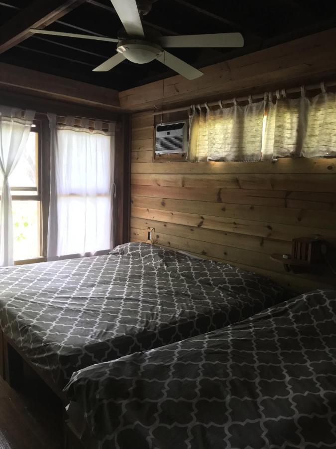 Roatan Bed & Breakfast Apartments เวสต์เอนด์ ภายนอก รูปภาพ
