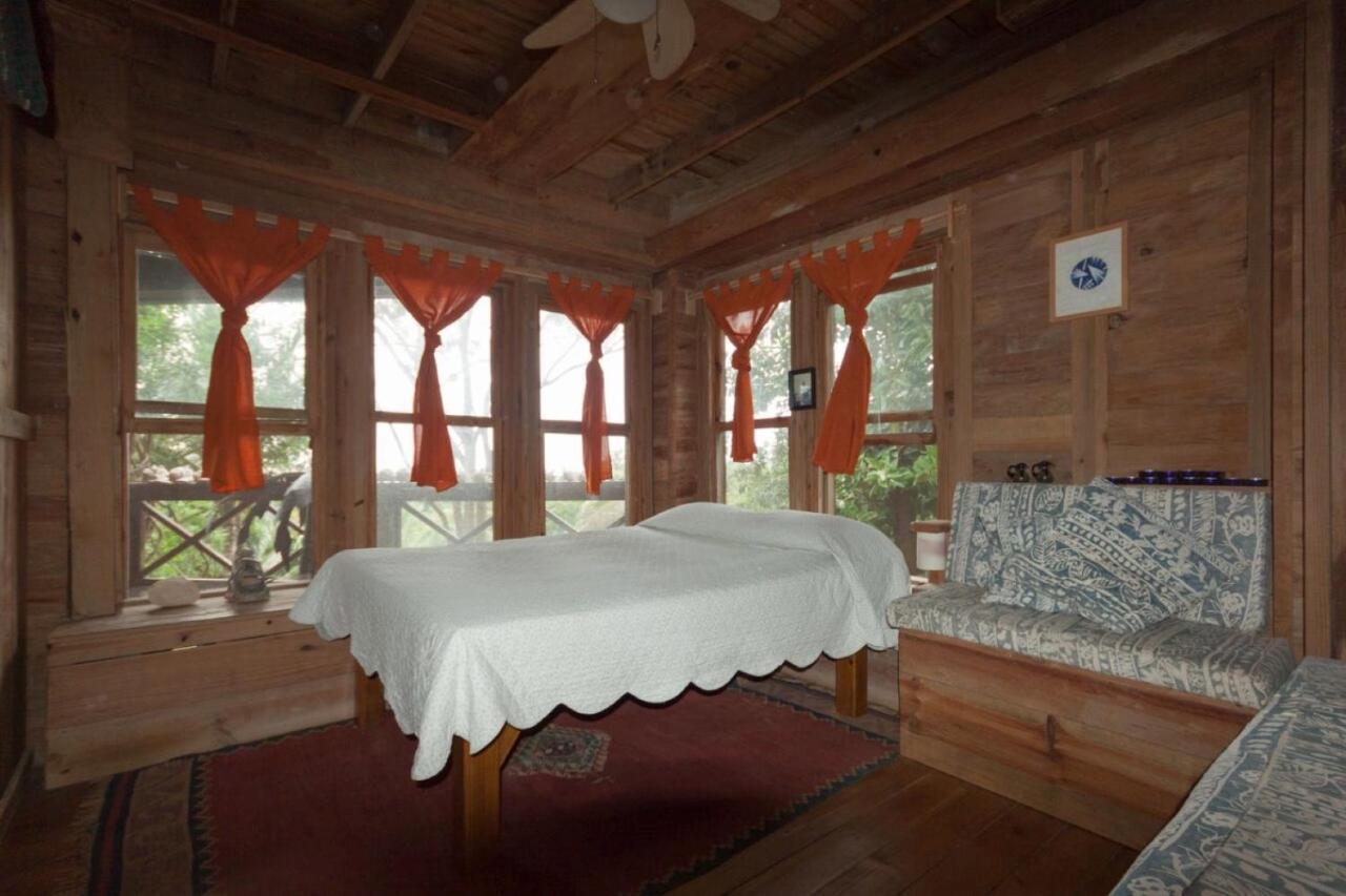 Roatan Bed & Breakfast Apartments เวสต์เอนด์ ภายนอก รูปภาพ