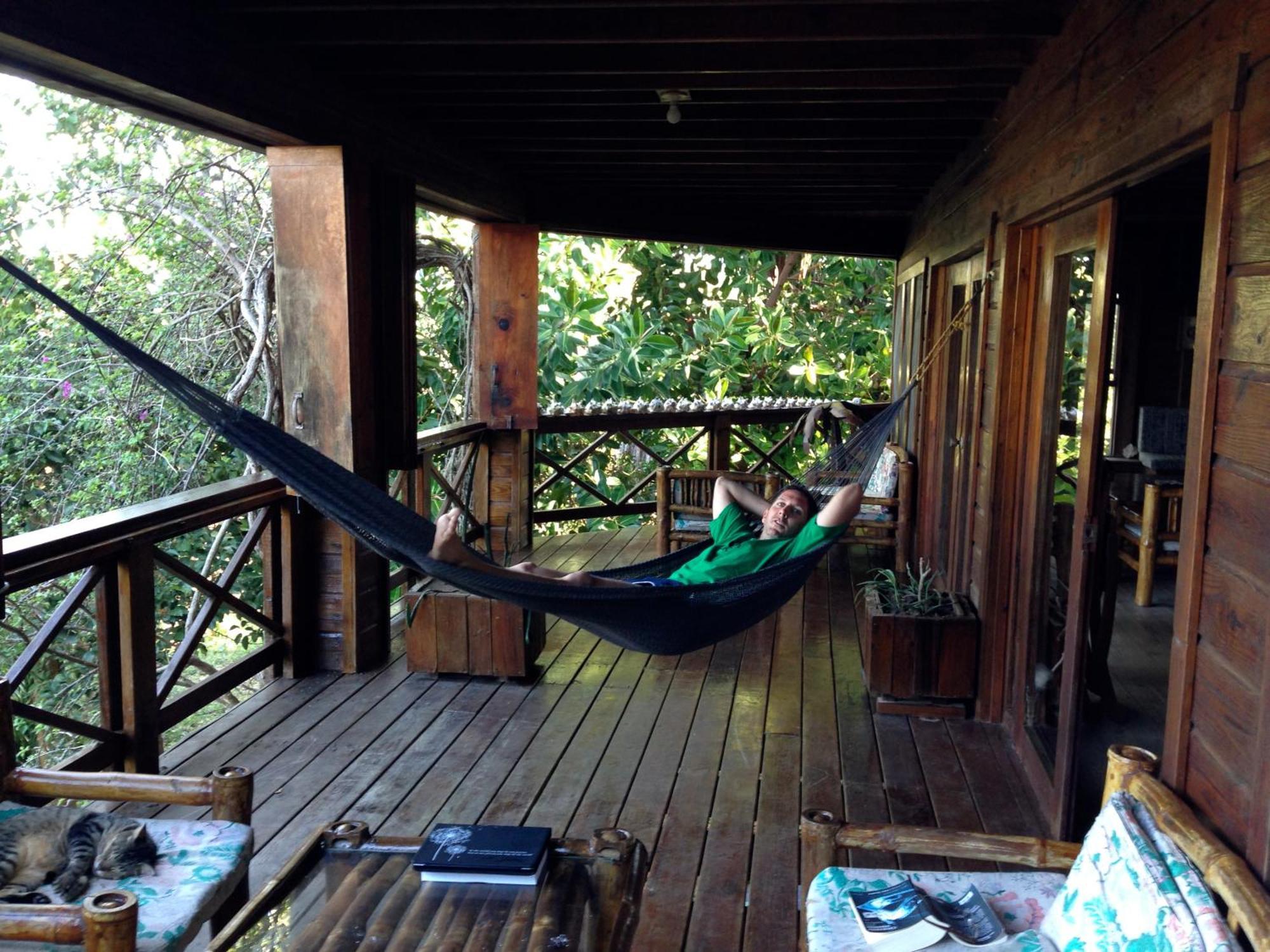Roatan Bed & Breakfast Apartments เวสต์เอนด์ ภายนอก รูปภาพ