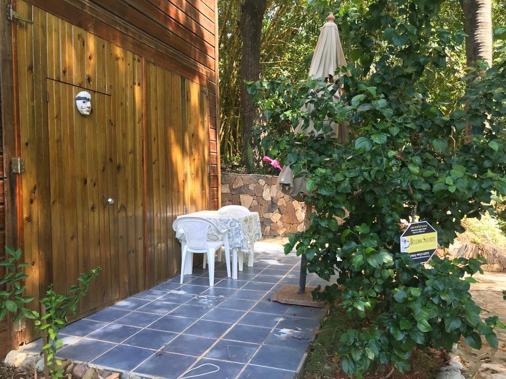 Roatan Bed & Breakfast Apartments เวสต์เอนด์ ภายนอก รูปภาพ