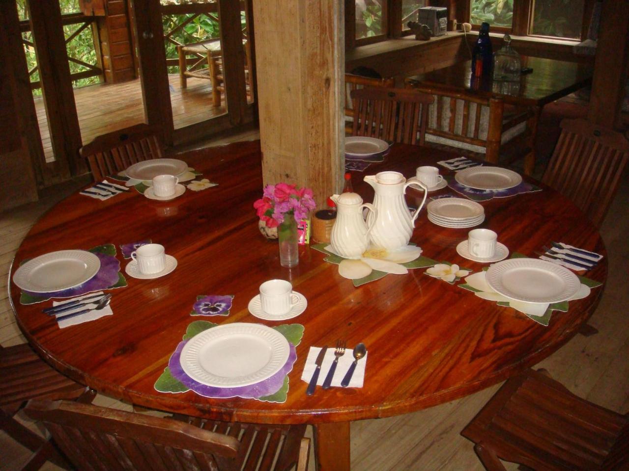 Roatan Bed & Breakfast Apartments เวสต์เอนด์ ภายนอก รูปภาพ
